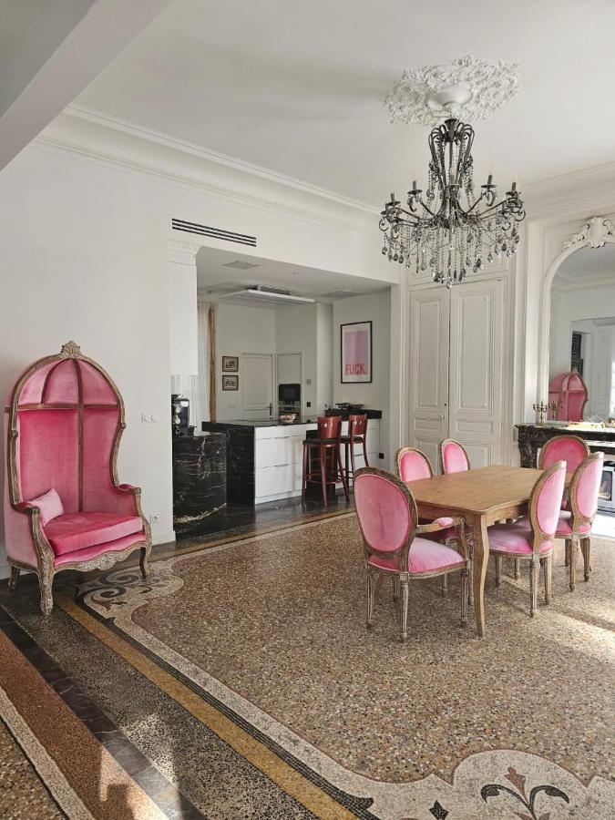 Chateau Grandclement Lyon Villeurbanne Niveau Rdc - Tresor Cache En Ville Avec Vue Piscine Et Parc Βιλερμπάν Εξωτερικό φωτογραφία