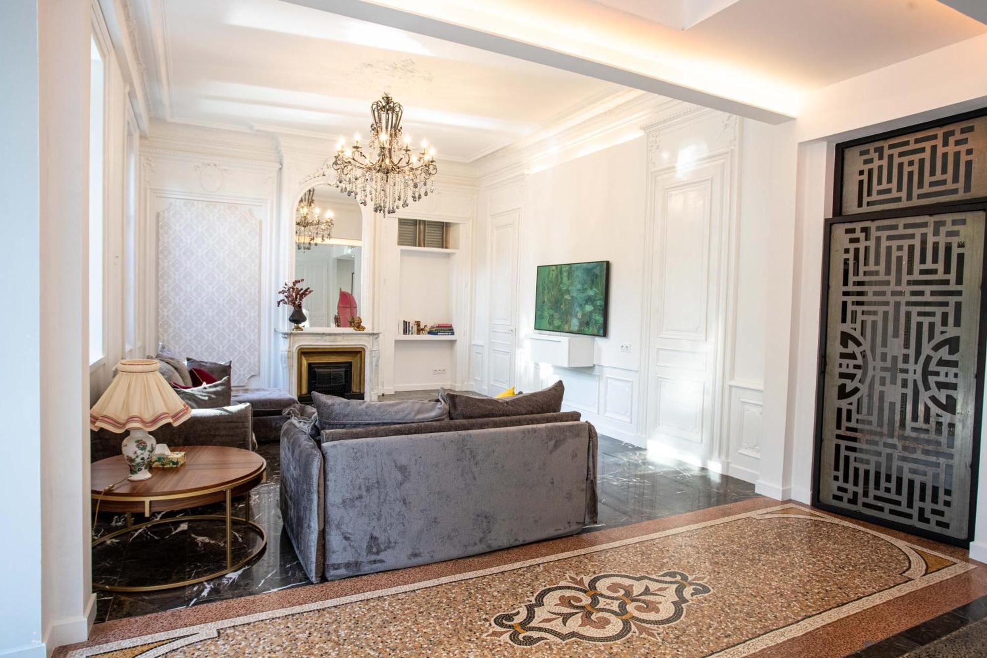 Chateau Grandclement Lyon Villeurbanne Niveau Rdc - Tresor Cache En Ville Avec Vue Piscine Et Parc Βιλερμπάν Εξωτερικό φωτογραφία