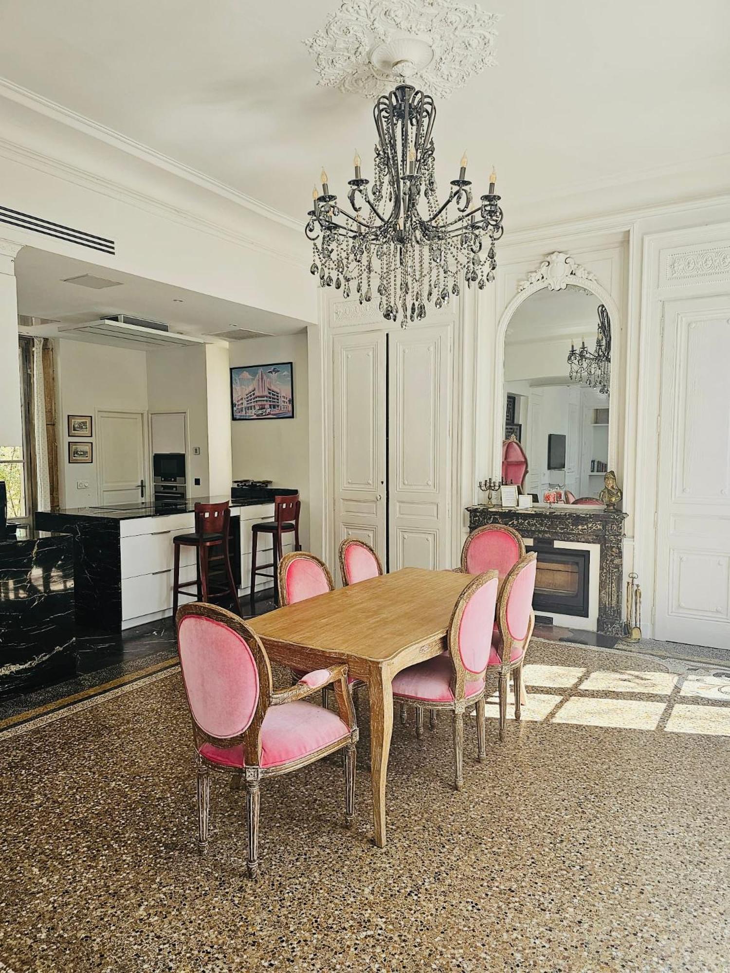 Chateau Grandclement Lyon Villeurbanne Niveau Rdc - Tresor Cache En Ville Avec Vue Piscine Et Parc Βιλερμπάν Εξωτερικό φωτογραφία